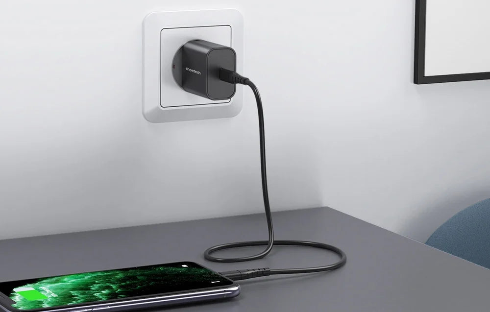 Incarcator cu incarcare rapida PowerDelivery(PD)20W si port USB-C - EVOMAR - Gadgeturi pentru tine.